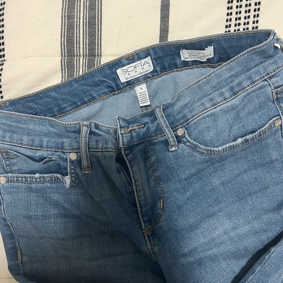 Sofia distressed hem jeans - Picture 2 of 2